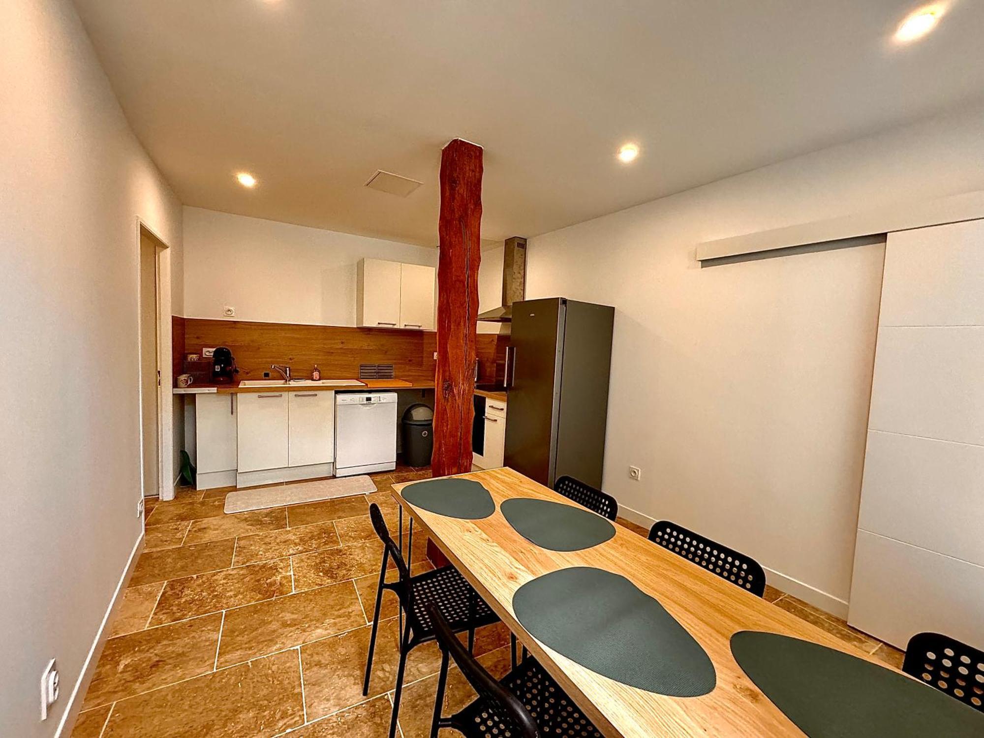 Апартаменты Place De Parking Au Pied Du Logement - Spacieux Et Atypique Орлеан Экстерьер фото